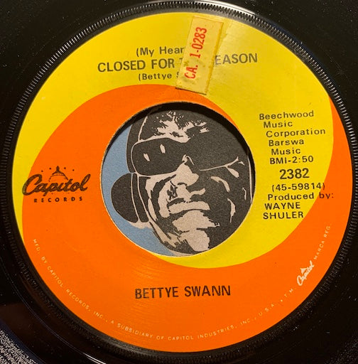 Bettye Swann - Don't Touch Me b/w (My Heart Is) Closed For The Season - Capitol #2382 - Northern Soul