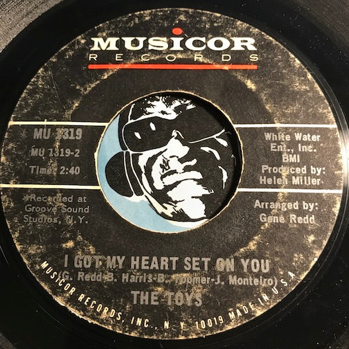 Toys - I Got My Heart Set On You b/w Sealed With A Kiss - Musicor #1319 - Northern Soul